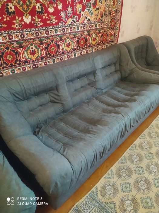 б/у диван и два кресла