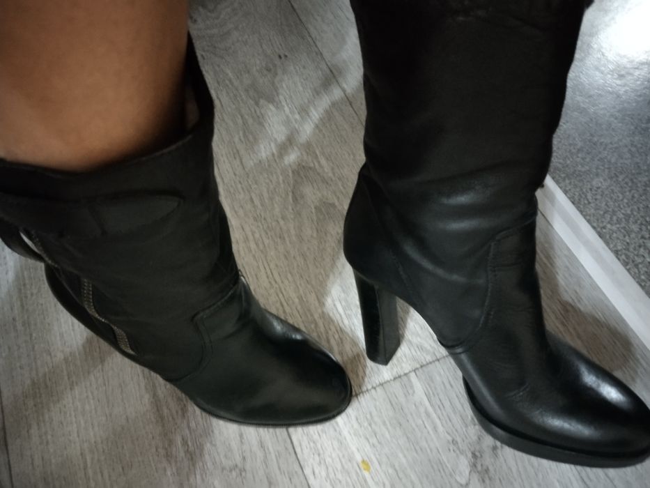 Продам кожаные сапоги зимние