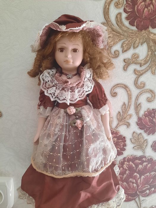 Кукла интерьерная