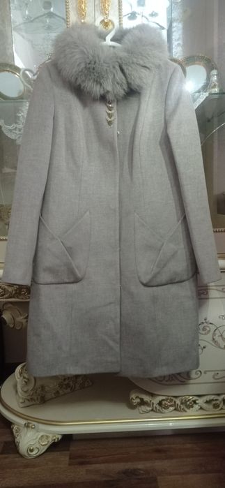 Продам женские пальто