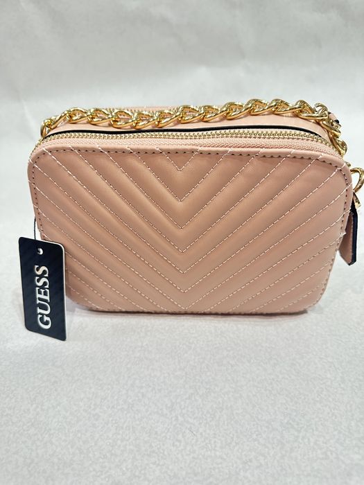 Сумочка guess