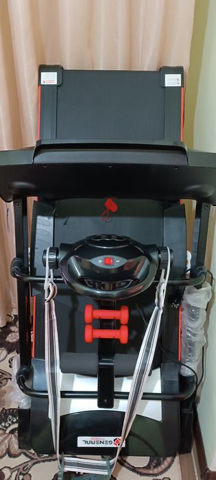 Беговая дорожка хорошем состоянии