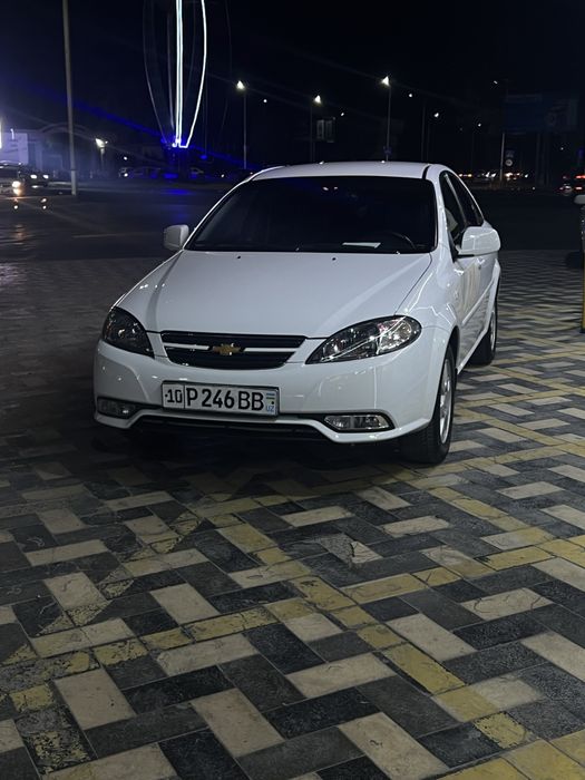 Mexanika gentra moshinasi sotiladi