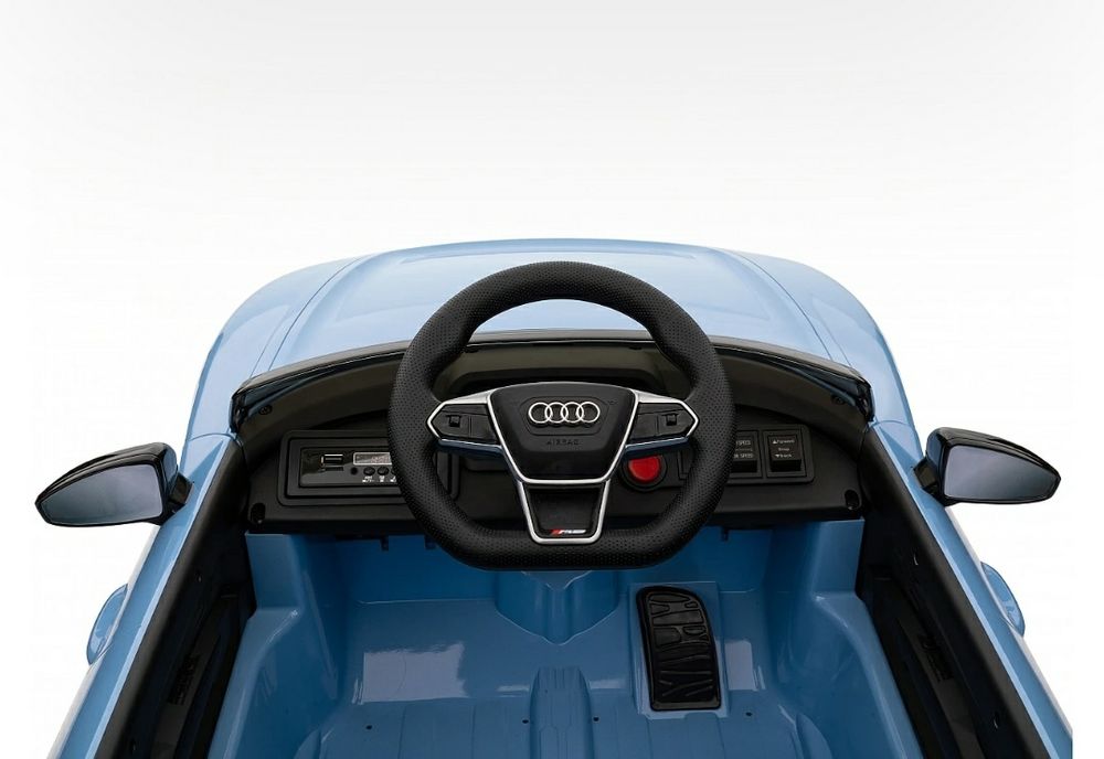 AUDI RS e-tron синя