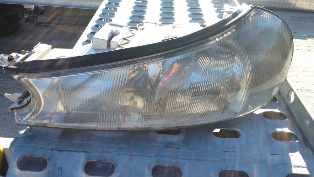 Ford-Mondeo  1996-2001 Година  Ляв Фар  BOSCH Оригинал  Форд Мондео