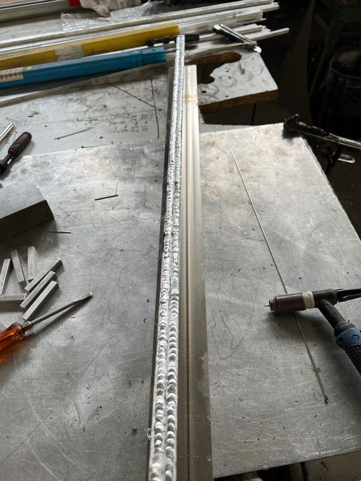 Заваръчни услуги в София
Аргоново и телоподаващо (цех/мобилни)