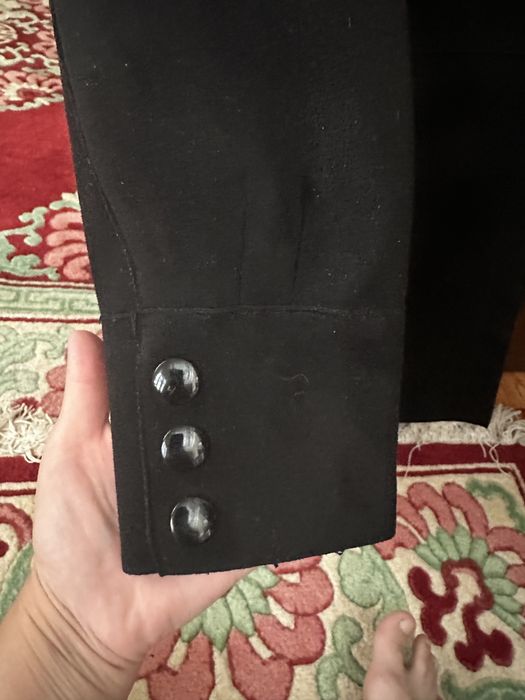 Женский сюртук набок