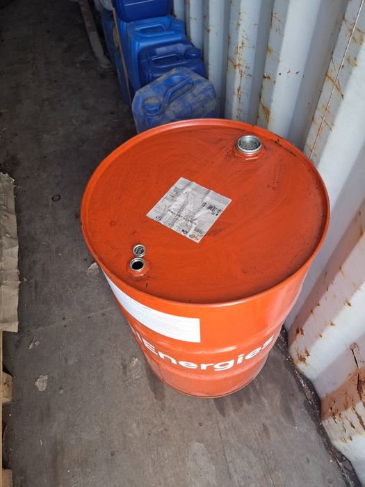 Продам бочки 200 литров