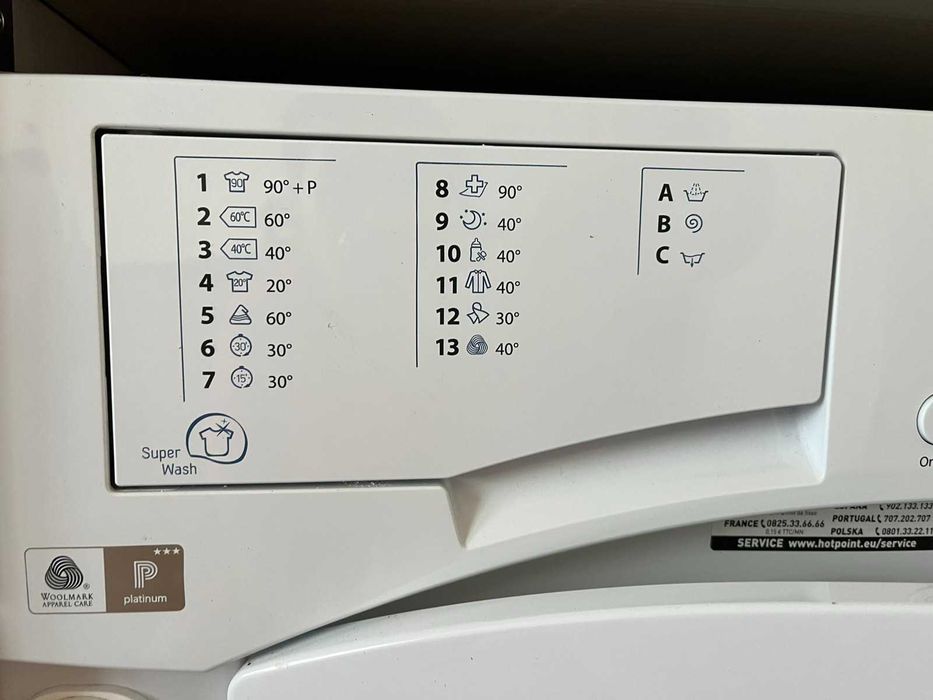 Пералня за вграждане Hotpoint Ariston AWM 1081 EU