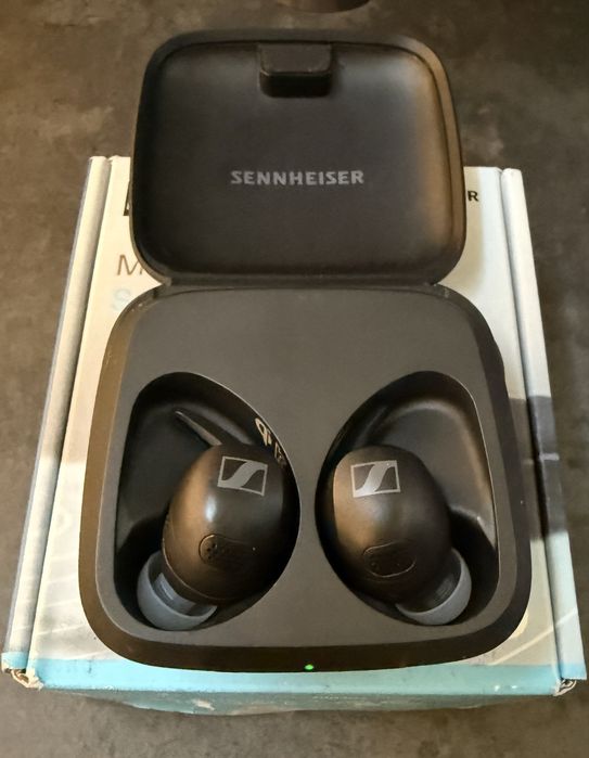 Sennheiser Momentum Sport Bluetooth Слушалки