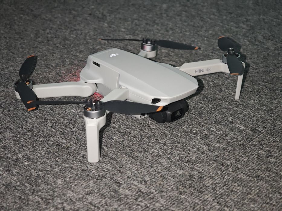 Dronă DJI Mini 4k