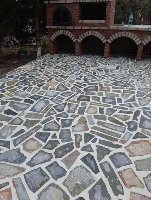 Vand si montez piatra