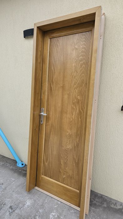 Vand 2.usii interior din tei