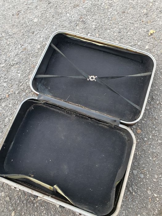 Ретро      куфар