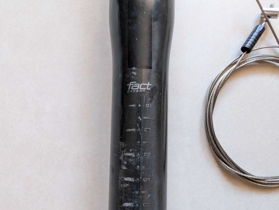 Specialized Command Post Carbon 27.2mm X 400mm колче за колело