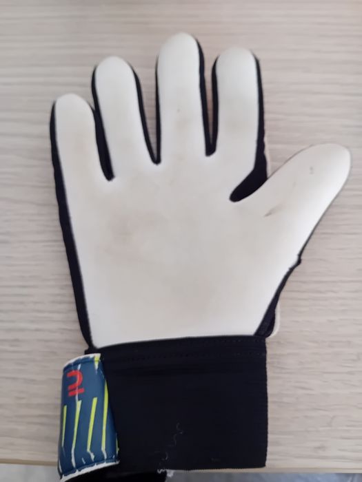 Manusi portar kipsta