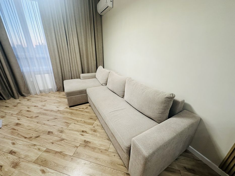 Угловой диван 3м в отличном состоянии