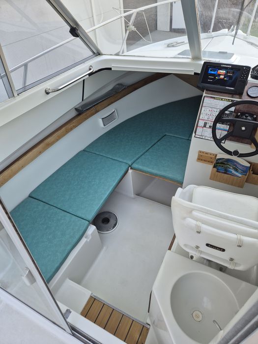 Vând barca Merry Fisher 610