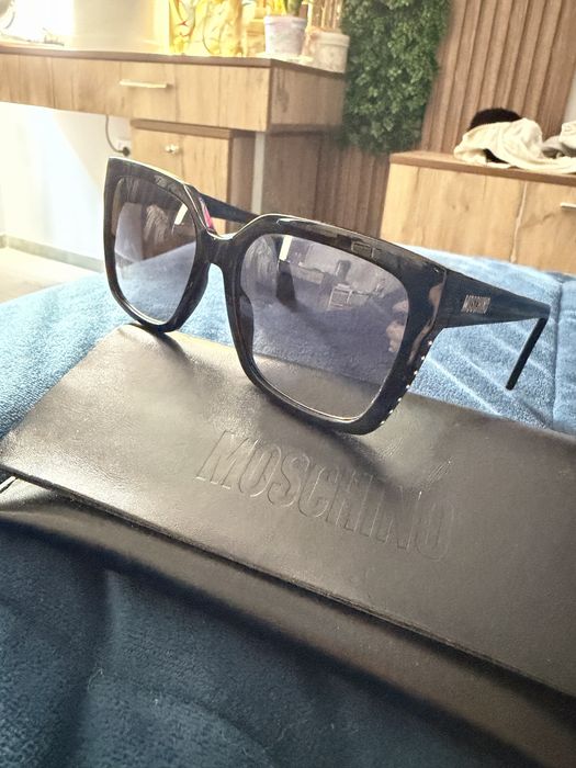 Оригинални очила Moschino