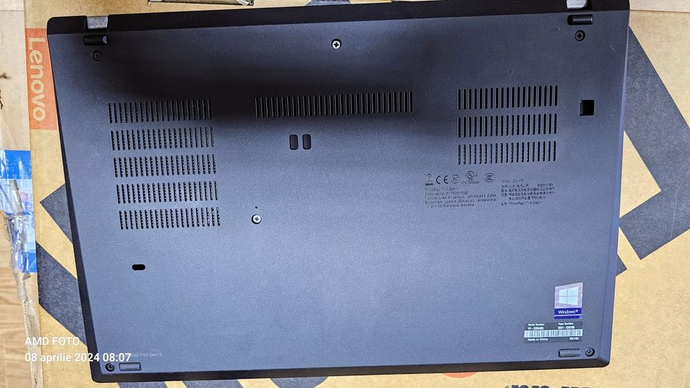 Laptop LENOVO T14 ThinkPad - i5 8giga ram 256 SSD IMPECABIL cutie inc