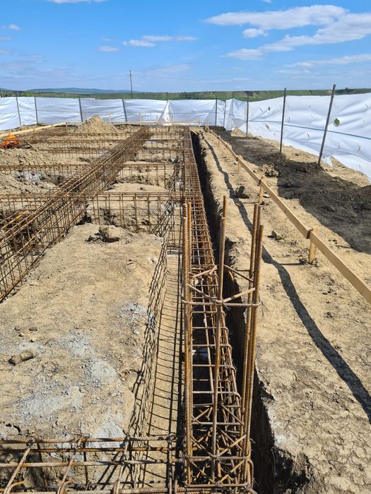 Constructii la rosu sau la cheie!