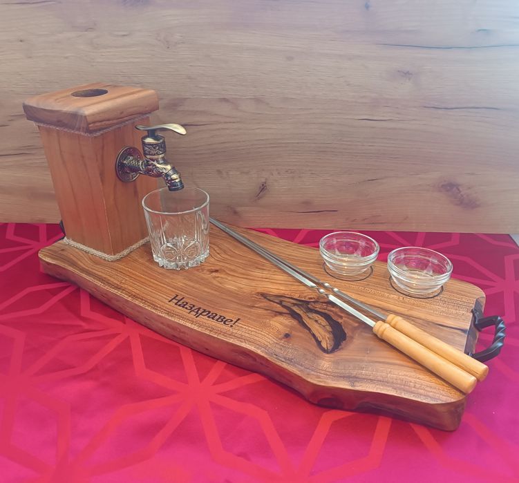 Диспенсър за алкохол (Орех)