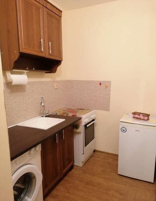 Дава се под наем Едностаен апартамент в Бургас, Меден рудник - зона А - 50 кв.м за 228.99 € - Снимка #2