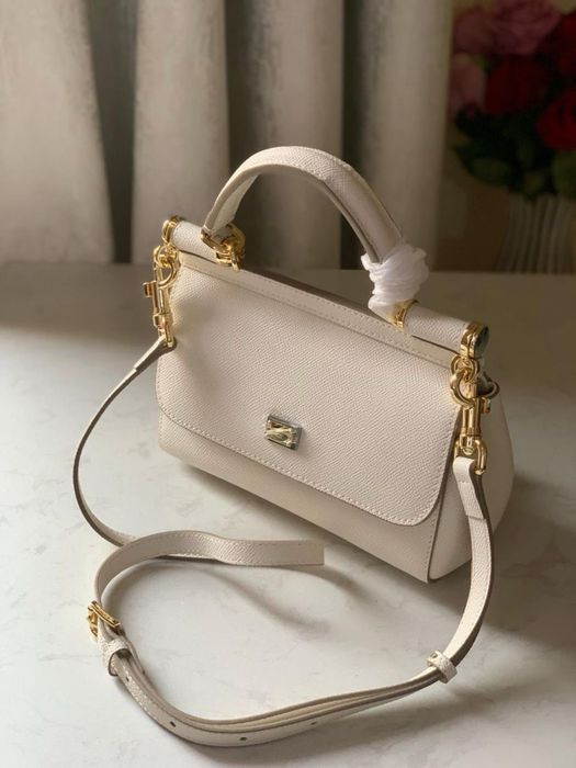 Тиімді бағада сумкалар ,МайклКорс ,ЛВ,Диор,D&G