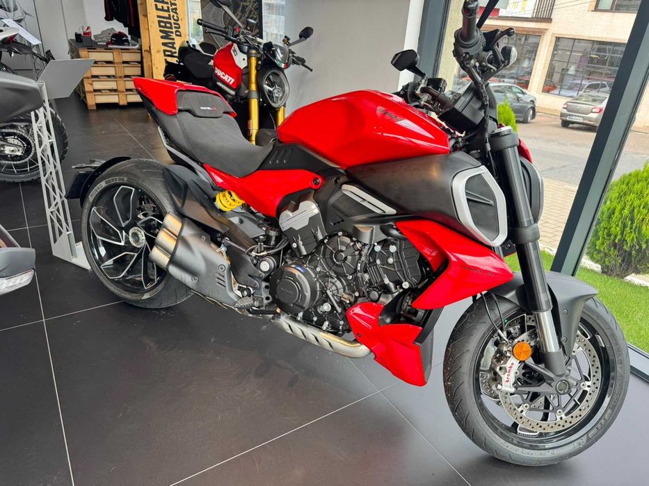 CocMotors vinde Ducati Diavel V4