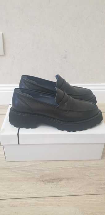 Продам лоферы...