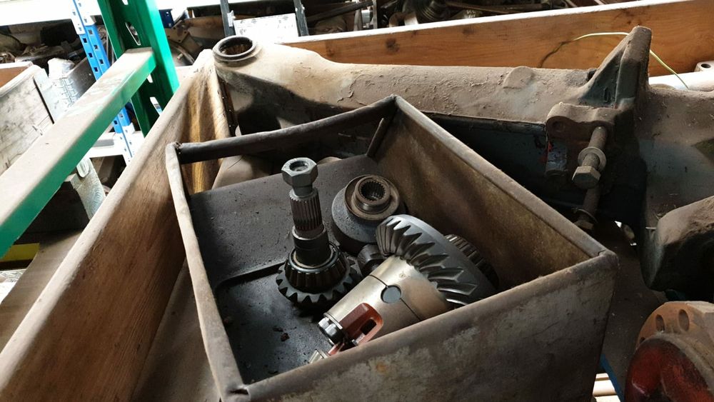 Dezmembrez tractor Fendt 600 612 615