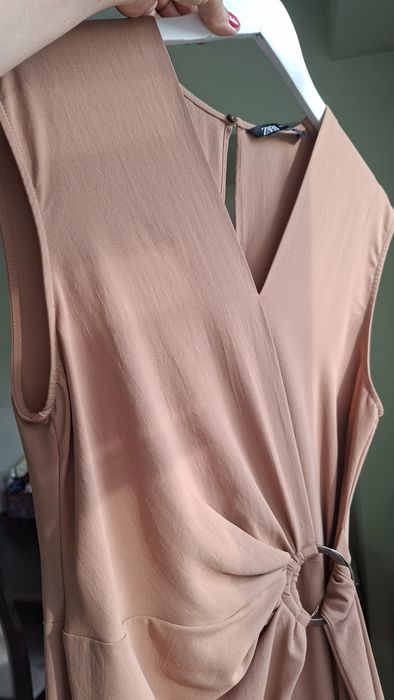 Стильный комбинезон от Zara