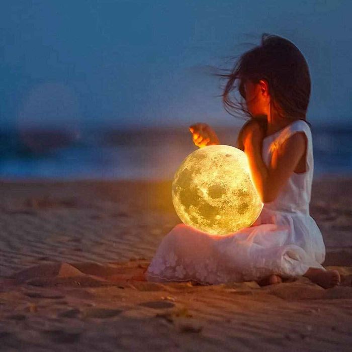 3 D Moon Lamp. Оригинал совга эсдалик учун. Доставка бепул шахар ичида