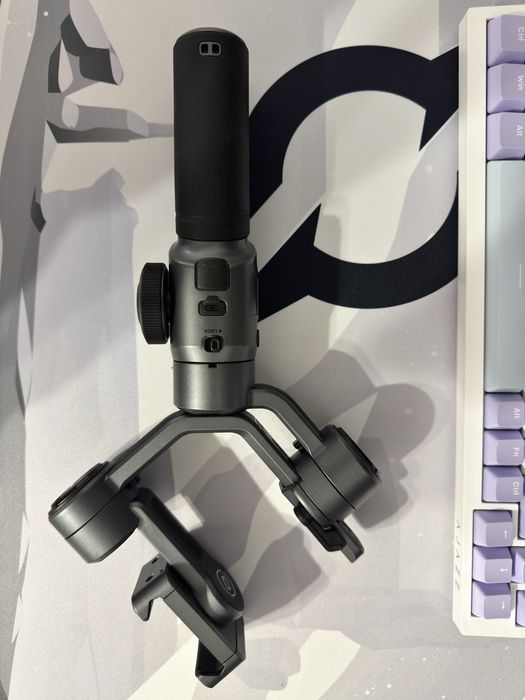 Stabilizator telefon Zhiyun Smooth 5