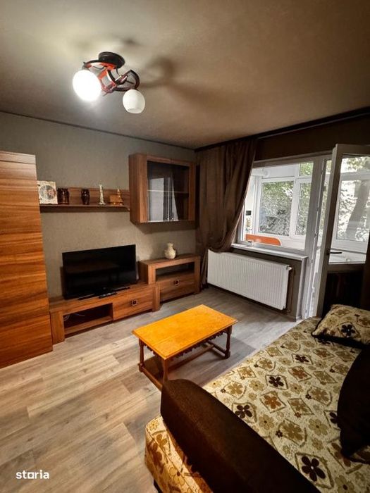 Apartament 2 camere semidecomandat, etaj 1 , zona Curtea de Apel — fotografia 1
