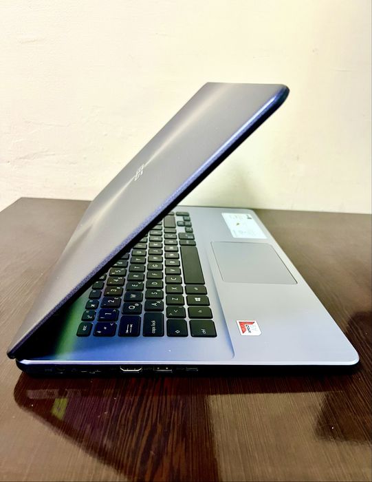 Asus noutbook SSD Vidocatra AMD A9 9-avlod