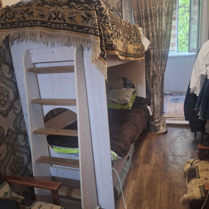 Продается двухярусная кровать