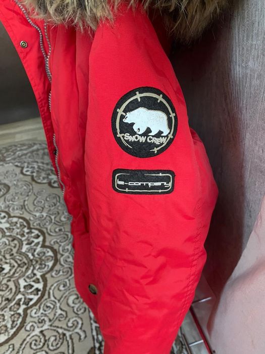 Продам Куртку Аляска, на девочку рост 148-154, канадская, б/у 2 мес, 2