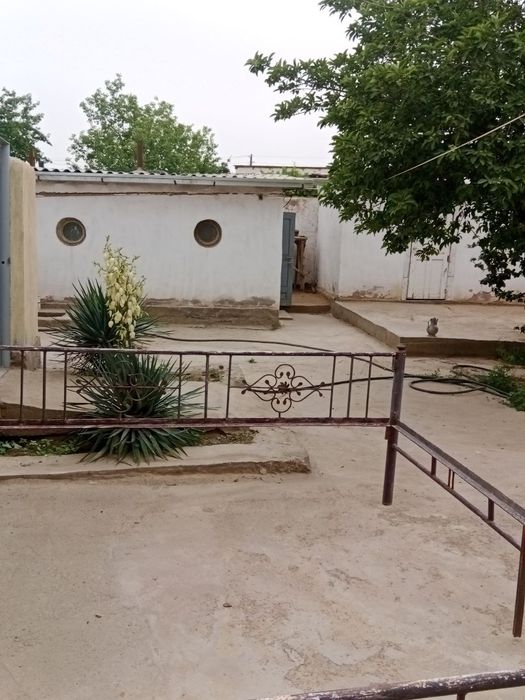 Ховли уй сотилади 4/5 сотук 5 хона