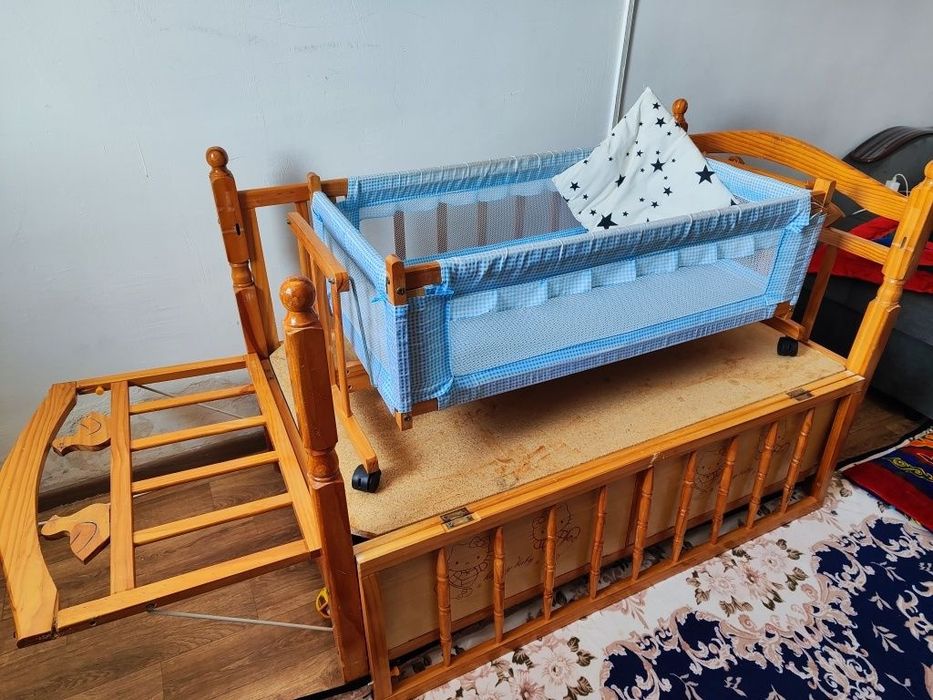 Продам детскую кроватку