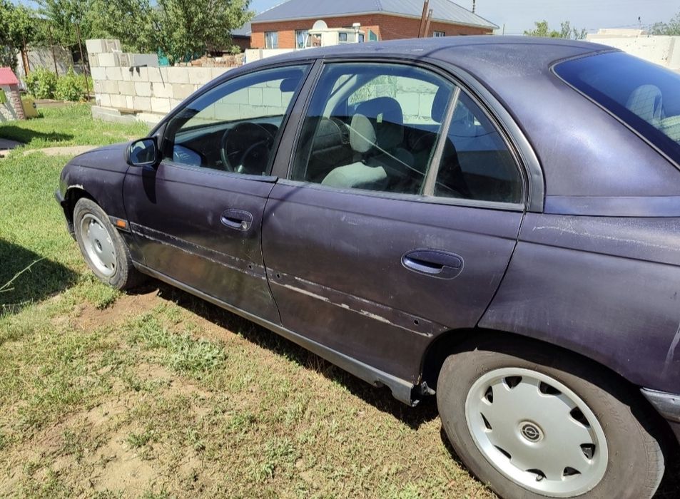 Продам Опель омега (б)