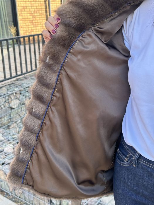 Продам эко шубу под соболя