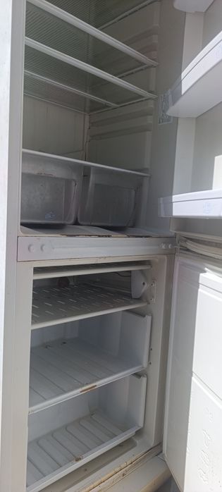 Халадилник, Indesit, muzlargich, холодильник.