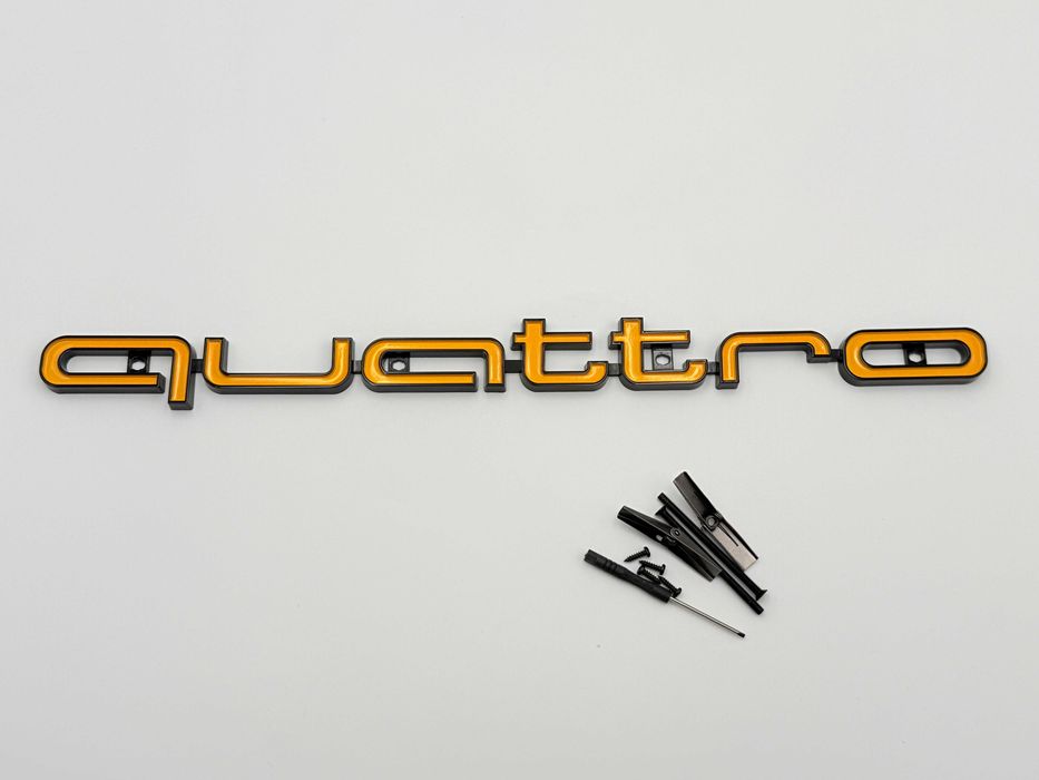 Emblema Compatibila Audi QUATTRO grila negru/galben