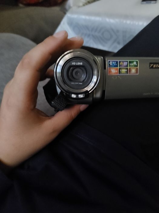 video camera sotiladi