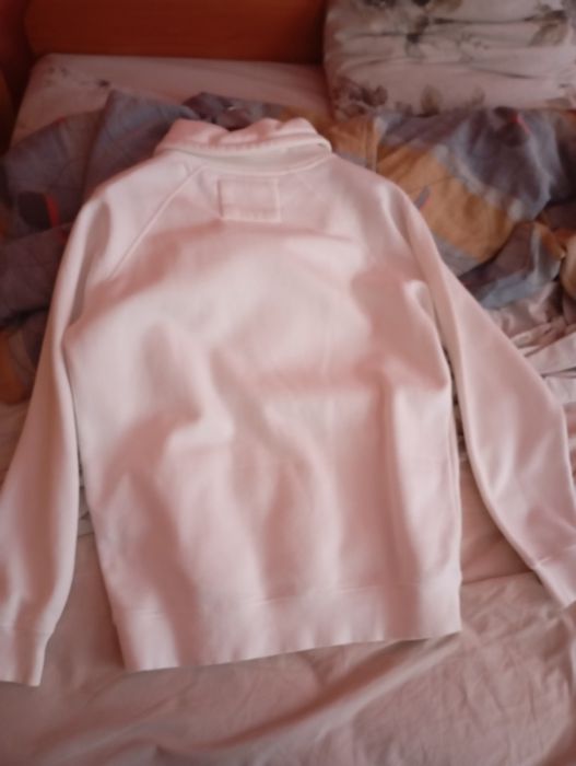 Мъжки пролетен суичър.