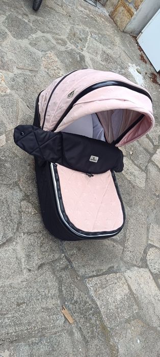 Бебешка количка Lorelli