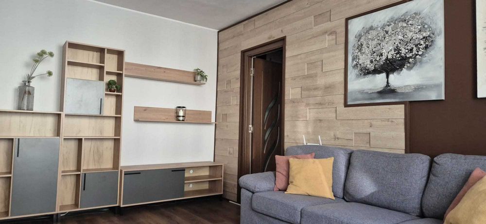 Apartament doua camere,modern,utilat si renovat.