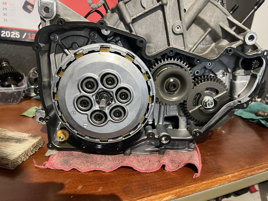 Aprilia rsv4 1000