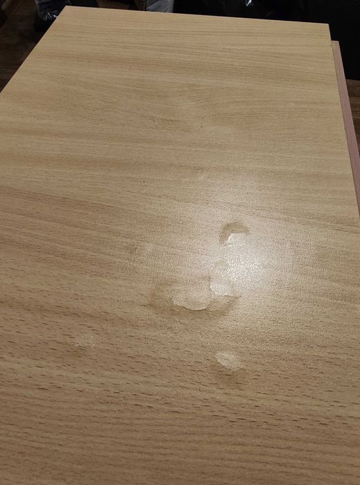 деревянный стол книжка